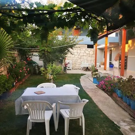 Lovely Duplex With Garden In The Center Of Alacati, Cesme Alaçatı