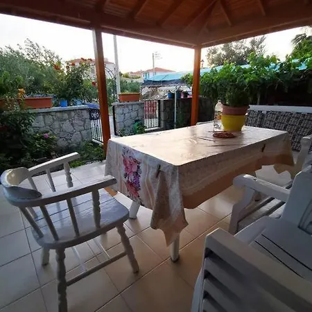 Lovely Duplex With Garden In The Center Of Alacati, Cesme Lejlighed *