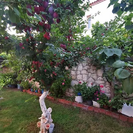 Lovely Duplex With Garden In The Center Of Alacati, Cesme * Alaçatı