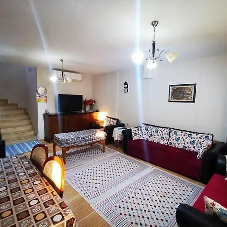 Appartamento Lovely Duplex With Garden In The Center Of Alacati, Cesme